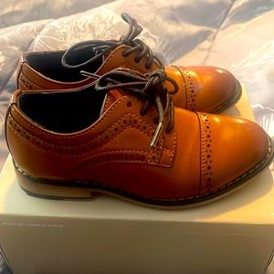Toddler dress shoes